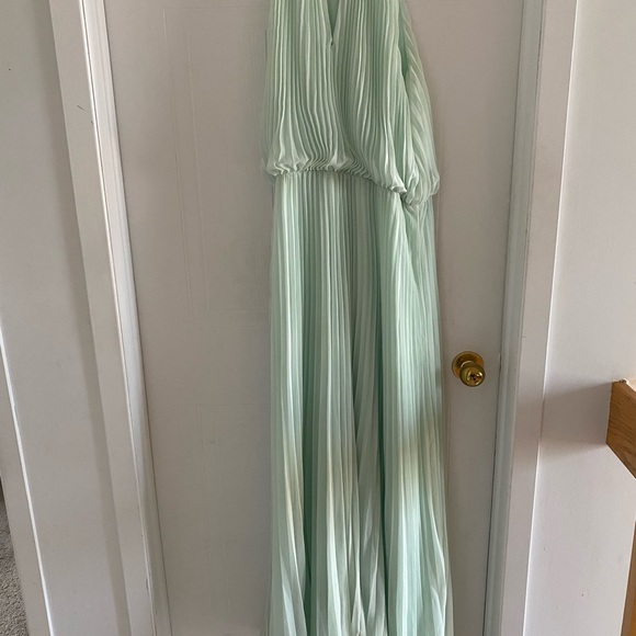 Mint green bridesmaid dress. - Picture 4 of 4